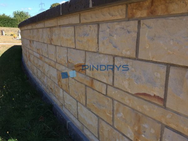Sandstein Mauersteine 20x20x40 cm Lagerfugen gesägt, Trockenmauer aus Polen